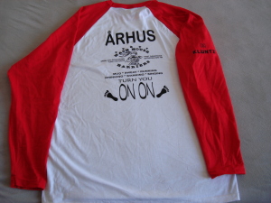 Langærmet AH3 t-shirt (hvid/rød)