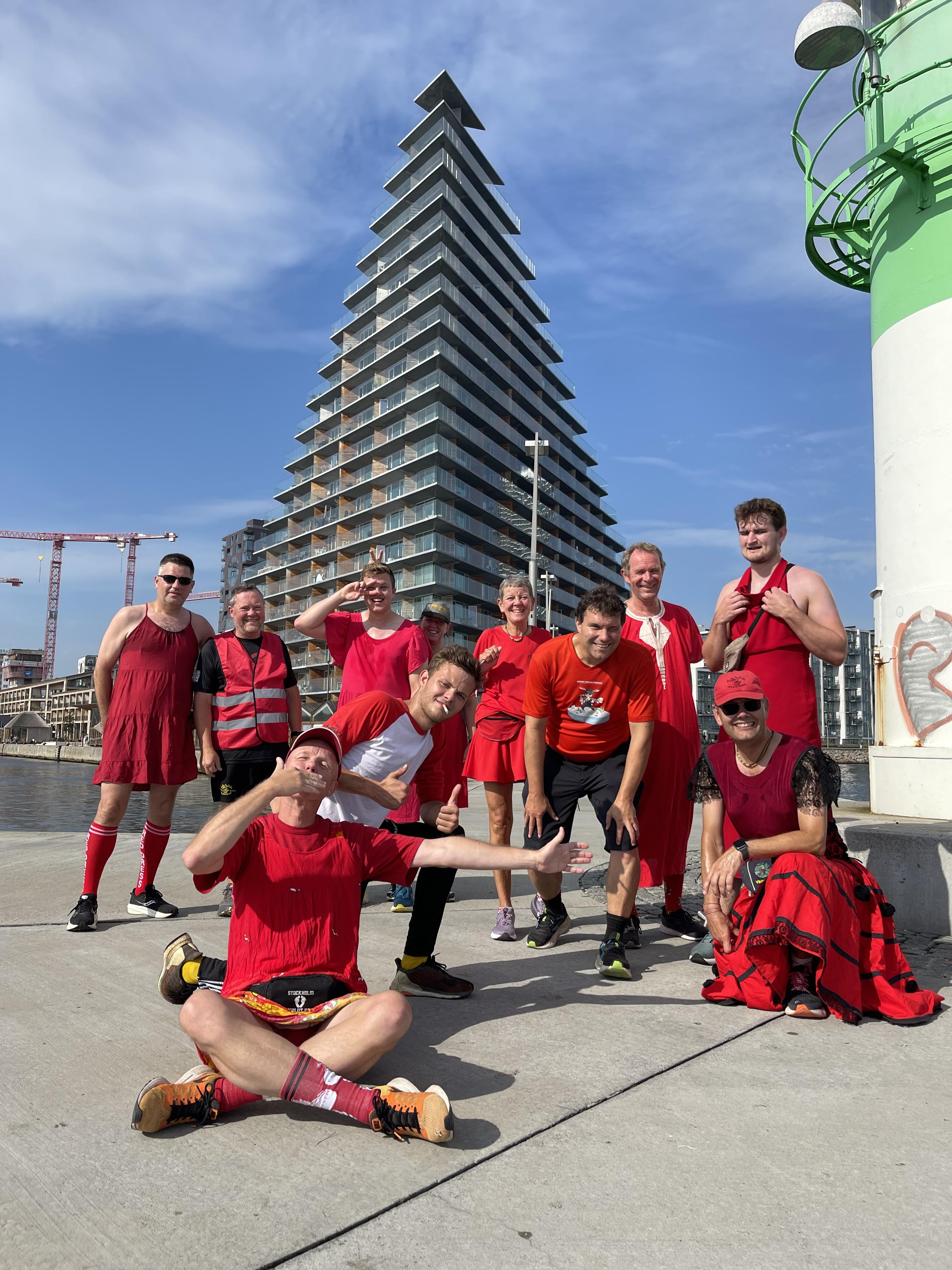 Runners - red dress festugen